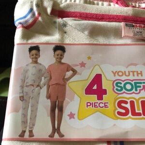 Pajamas 4 piece girls new size L 14-16 polyester 32 Degrees tops, pants & shorts
